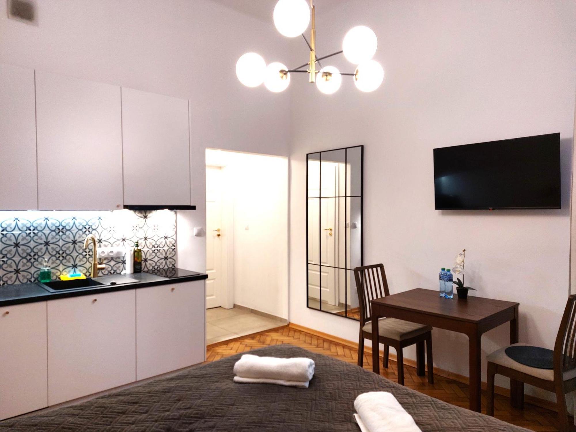 Unique Style Apartments Old Town - 25 Min From The Airport - By Homelike Cracóvia Exterior foto